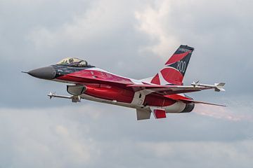 Danish F-16 Solo Display Team 2022 "Dannebrog". by Jaap van den Berg