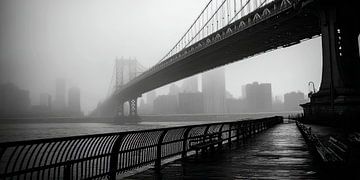 Manhattan Bridge im Nebel - minimalistische Mystik von Vlindertuin-Art