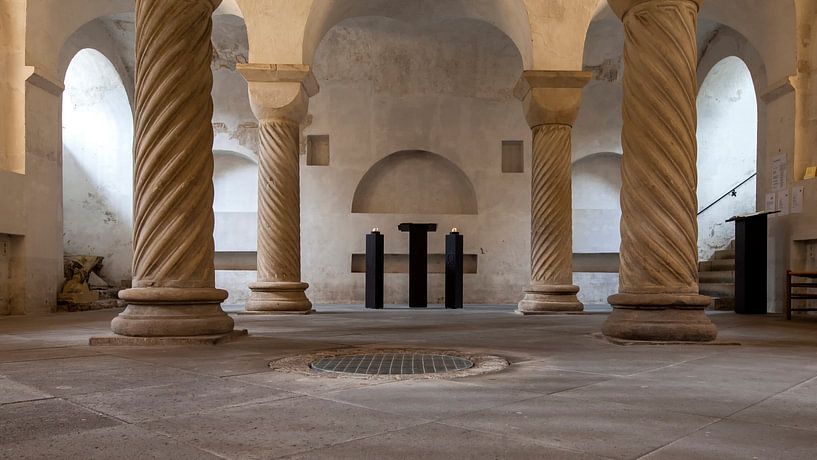 Crypte dans la Lebuineskerk à Deventer par Dries van Assen