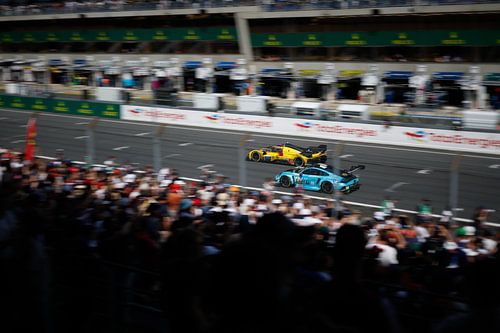 Wagen 83 von der Tribüne aus