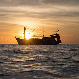 Ship at sunset by Anne Zwagers