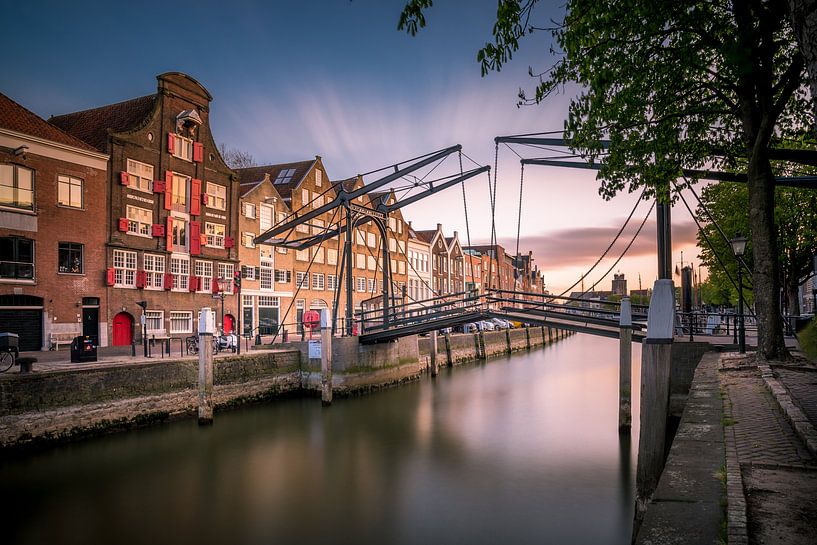 Un pont de fer dans la ville de Dordrecht par Danny den Breejen