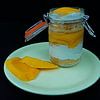 Mango-Joghurt-Sahne-Bisquit und frische Früchte im Glas von Babetts Bildergalerie