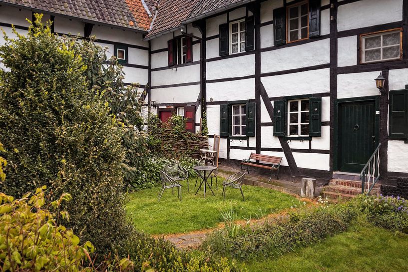 Half-timbered house Bommerig by Rob Boon
