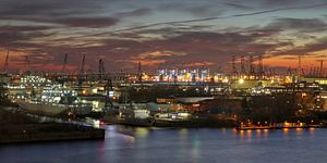 Panorama du port de nuit sur Sabine Wagner