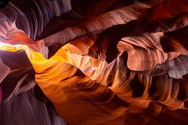 Antelope Canyon USA by Leonie Boverhuis