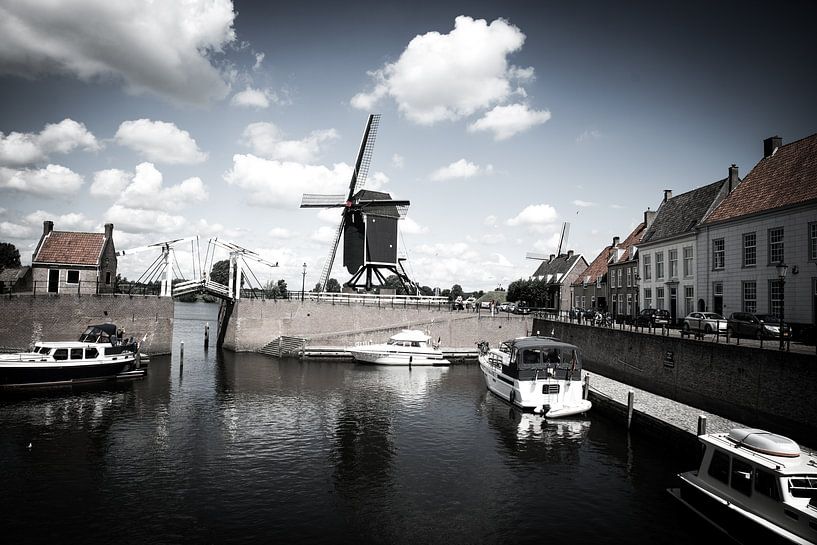 Havenbeeld in Heusden by Freddie de Roeck