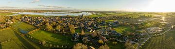 Le village de Zalk près de la rivière IJssel en automne sur Sjoerd van der Wal Photographie