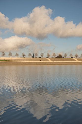 Nijmegen, Spiegelwaal en Lent van Caroline Guerain