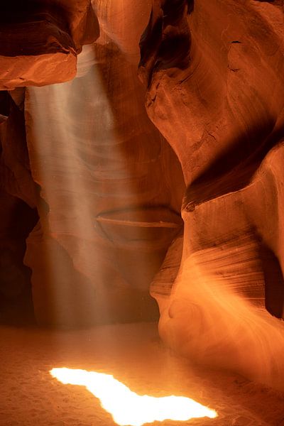 Canyons in America, Antelope Canyon by Gert Hilbink
