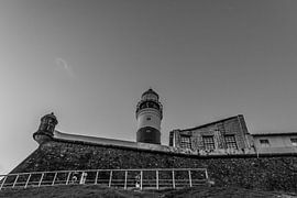 Seite des Farol da Barra von unten gesehen in Salvador von Castro Sanderson