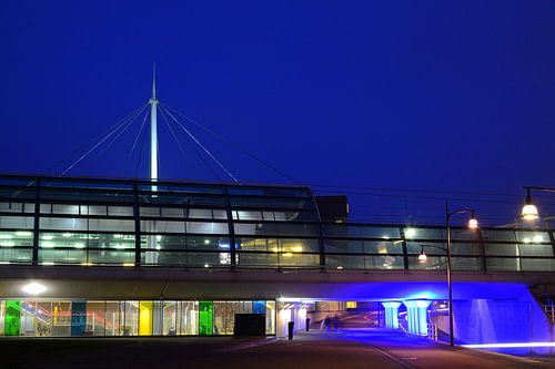 Fietstransferium en tunnel onder station Houten Centrum.