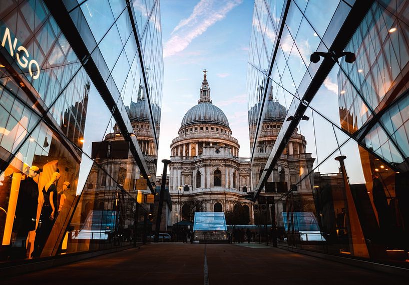 London von Hello Pompoyo