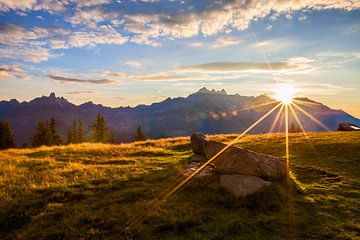 Sonnenaufgang über dem Dachstein von Christa Kramer