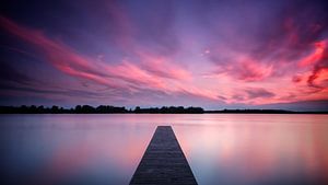 Milky Water Fiery Sky van Martijn van der Nat