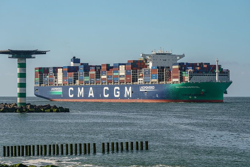 CMA CGM-Containerschiff "Palais Royal". von Jaap van den Berg