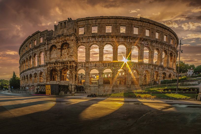 Pula - Arena von Dennis Donders