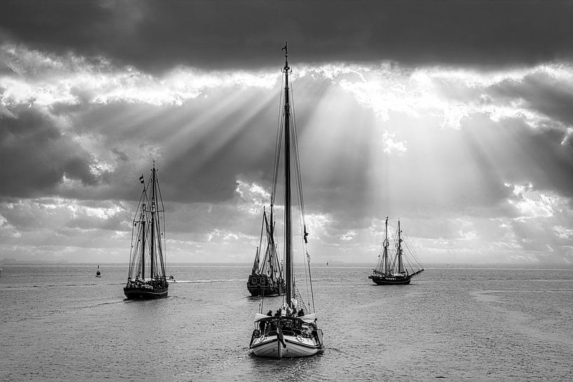 Sailing ships on the Westerschelde in black and white by Evert Jan Looise