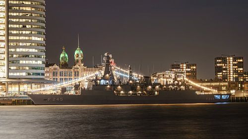 Schepen van de Turkse Marine te gast in Rotterdam.