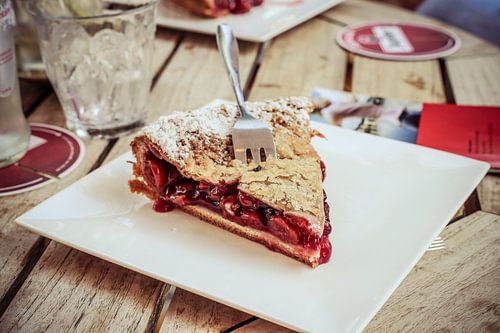 Flan aux cerises du Limbourg à Maastricht sur Suzan van Pelt