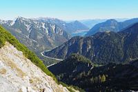Sehr schön 🌕🏔️ — die Mondscheinspitze ist ein absolut stimmungsvolles Motiv: markant, mystisch und Teil einer der schönsten Bergregionen zwischen Karwendel und Achensee.