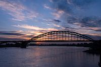 Zonsopkomst Nijmegen, Waalbrug