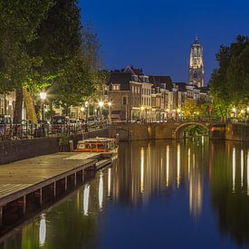 Oudegracht, Zandbrug en Domtoren in Utrecht in de avond - 4 van Tux Photography