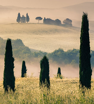 Sonnenaufgang an der Vitaleta-Kapelle, Toskana, Italien