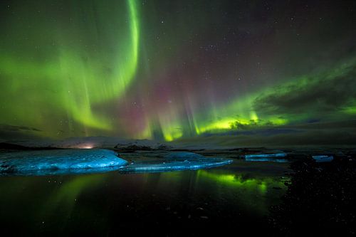 Icebergs avec aurores boréales : Jökulsárlón (Islande)