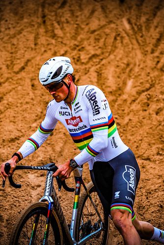 Mathieu van der Poel champion du monde à Koksijde sur FreddyFinn