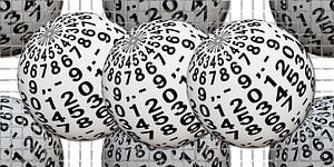 Digits No.7 white