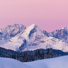 Les montagnes du Wetterstein sous leur manteau d'hiver sur Manfred Schmierl