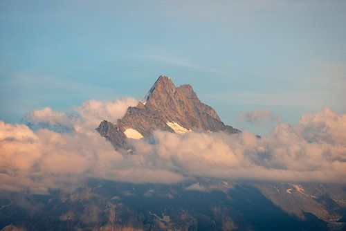 Schreckhorn und Lauteraarhorn bei Sonnenuntergang