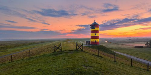 Panorama foto van de vuurtoren van Pilsum
