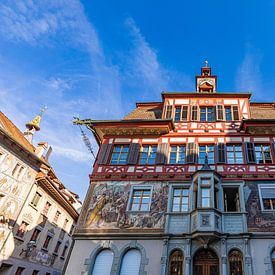 Historisch stadhuis in Stein am Rhein in Zwitserland van Werner Dieterich