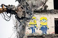 Sloop graffiti Minions Rabobank toren in Groningen  van Evert Jan Luchies thumbnail