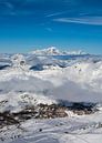 Val Thorens im Schnee mit dem Mont Blanc von Anouschka Hendriks Miniaturansicht