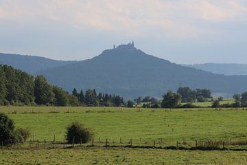 Uitzicht op kasteel Hohenzollern van Alexandra Joseph Reisefotos und Landschaftsbilder
