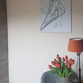 Klantfoto: 'Wondering Girl' (gezien bij vtwonen) van Kim Rijntjes, op canvas