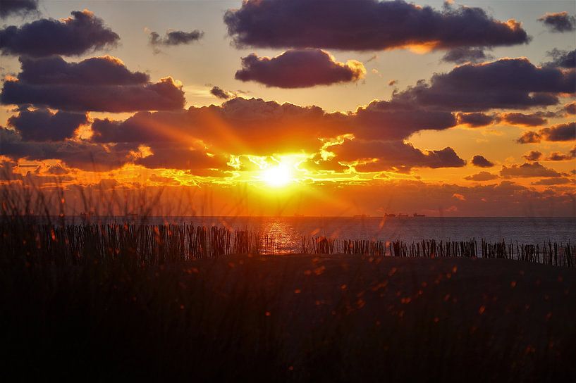 Zonsondergang by Denise de Rijk