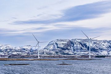 Wind turbines on the coast of the Norwegian Sea in Norway by Rico Ködder