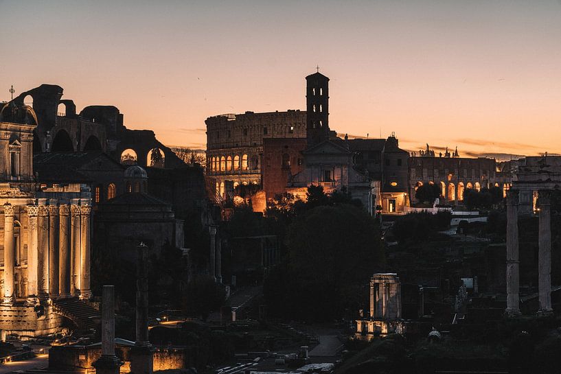Colosseum by Hello Pompoyo