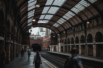 Metrostation Notting Hill Gate, Londen van Erwin van Kester
