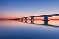 Zeelandbrug in blauwe uur van Jolanda de Leeuw thumbnail