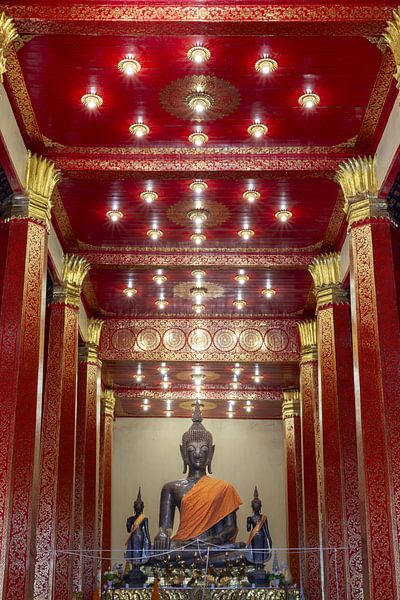 Boeddha in Wat Ong Teu van Walter G. Allgöwer