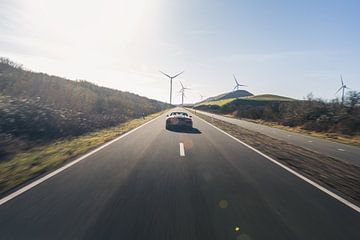 Audi R8 V10 met een Prachtig Zeezicht op de Achtergrond van Sebastiaan van 't Hoog