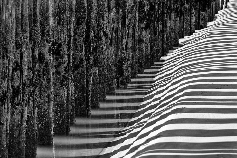 Pyjamastreifen am Strand von Ronald Mallant