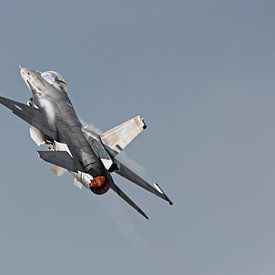 F-16 Take off sur Sander Wind