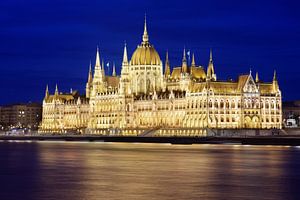 the Hungarian Parliament building in Budapest