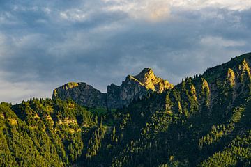 Vue de Pfronten sur le Breitenberg et l'Aggenstein dans l'All